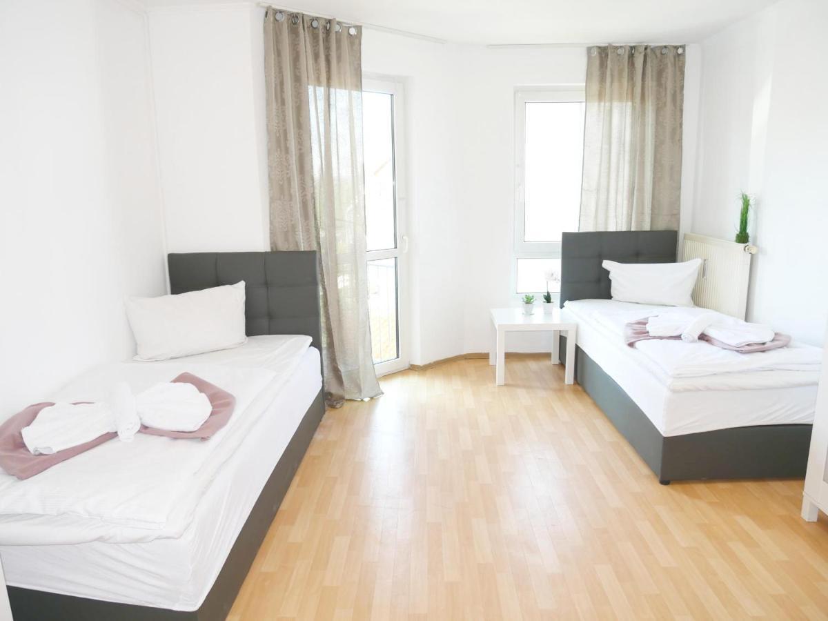 Sunnyhome Monteurwohnungen Und Apartments In Schwandorf Exterior foto