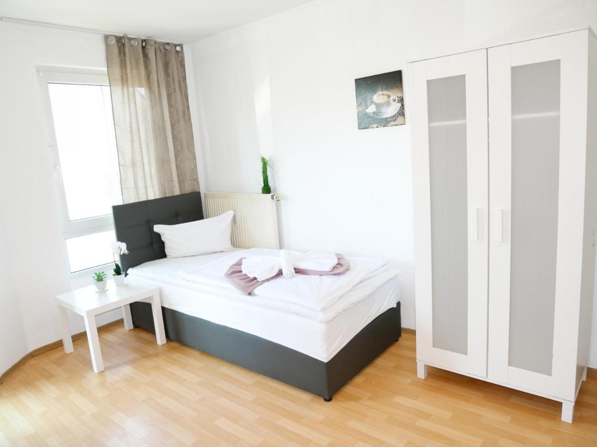 Sunnyhome Monteurwohnungen Und Apartments In Schwandorf Exterior foto